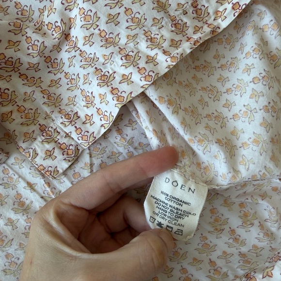 Doen XL June Button Down Blouse in Marigold Meadows Floral - Picture 11 of 12